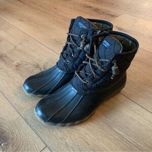 Sperry Saltwater Quilted Boots in Black